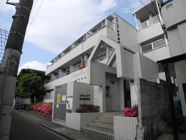 グローリア初穂新宿Ⅲの外観
