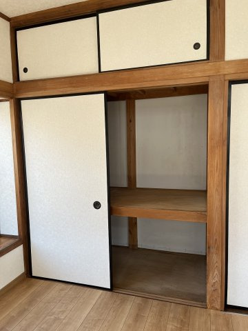 西城南5丁目戸建ての収納|リビング収納