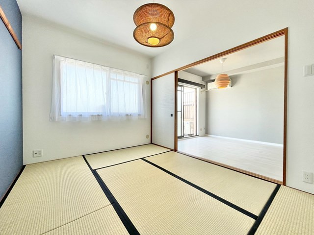 【和室】 | コスモ上野東 | 現在ご返済中のカーローン・カードローン・教育ローンなどを住宅ローンに一本化したり、家具家電購入費用・引越し費用を住宅ローンと組み合わせるなど、お客さまにメリットの多い住宅ローンのご提案が可能です。