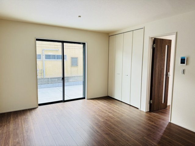 八王子市　川口町　新築一戸建て　４６期の居間・リビング|～16.0帖の明るいLDKで、家族団欒の時間をお過ごしいただけます～