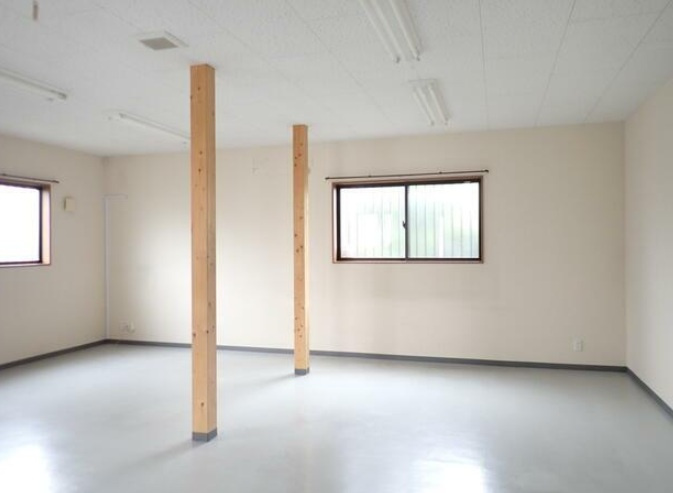 川口市大字芝の店舗事務所の内装