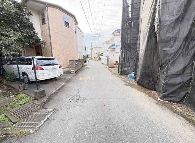 【前面道路含む現地写真】 | 志木市本町2丁目　新築一戸建住宅　全2棟　(志木本店) | 前面道路の様子