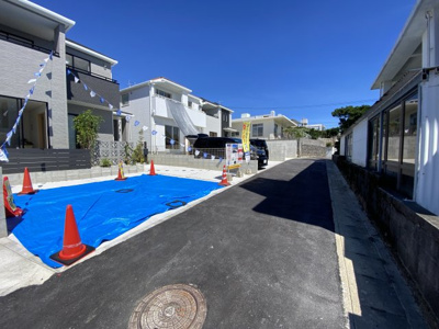 【前面道路含む現地写真】 | 豊見城市根差部Ⅳ（全3棟）ラストA号棟 | ※南西側公道3.2m♪