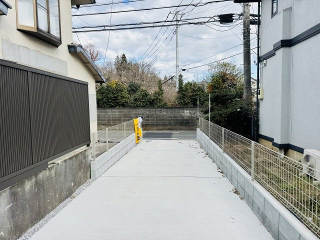 八王子市　川口町　新築一戸建て　４６期の駐車場|～2台駐車可能カースペース付き～