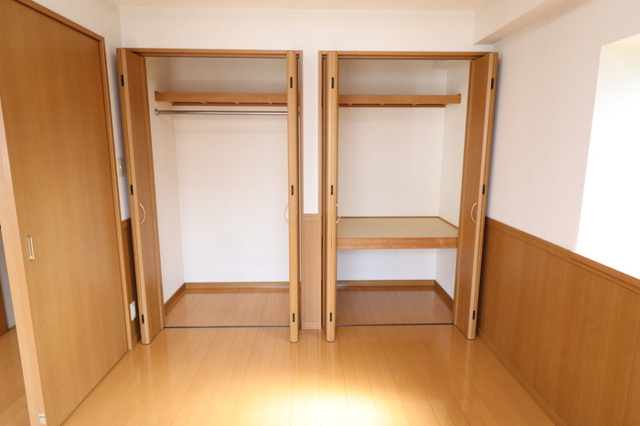 熊本市南区近見６丁目の賃貸マンションの収納