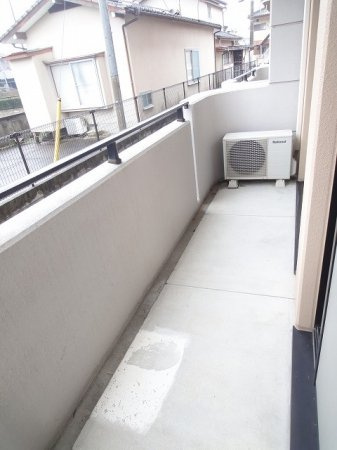 熊本市南区近見６丁目の賃貸マンションのバルコニー