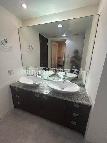 アップルタワー大阪谷町の洗面所