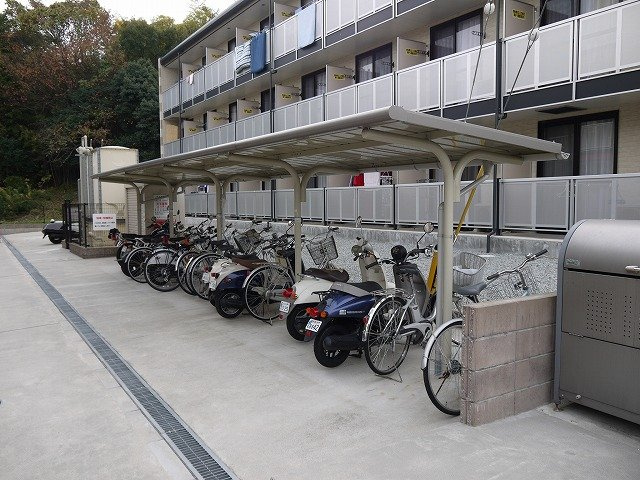 レオパレスサンコート学園前Ｂのその他共用部分|自転車置き場です