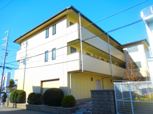 ファミール3号館