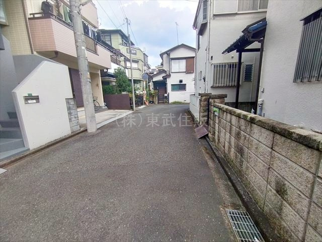 【前面道路含む現地写真】の画像