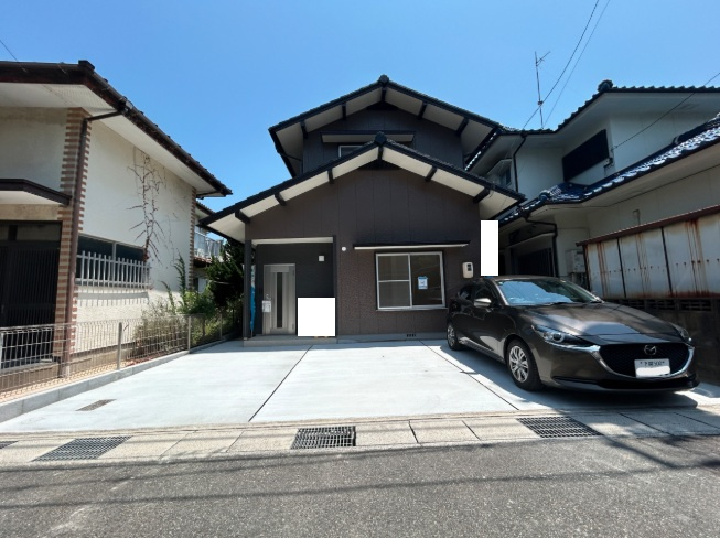 長府新松原中古住宅の外観