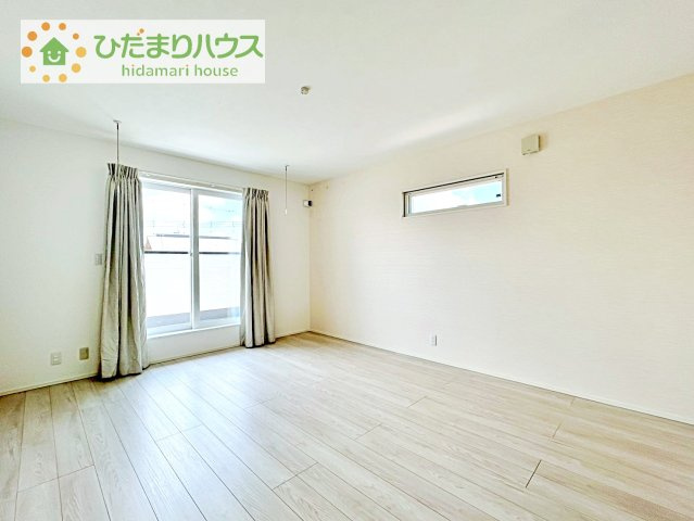 【寝室】 | つくば市さくらの森　中古戸建 | バルコニーに面している洋室は、主寝室にどうぞ(^^)/