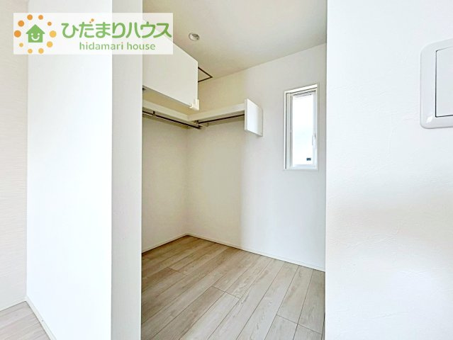 【収納】 | つくば市さくらの森　中古戸建 | 新婚さんにおすすめ！奥様に喜ばれる収納たっぷりのウォークインクローゼット付です☆