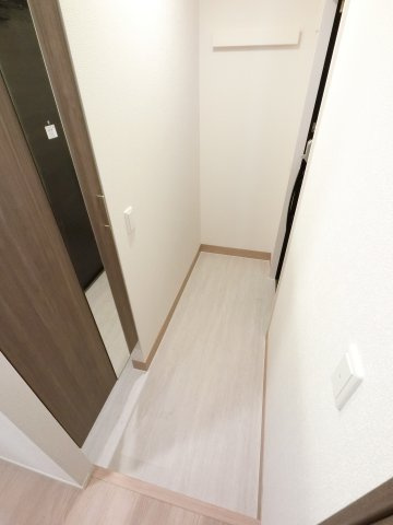 D-ROOM都賀2丁目Ⅱ－A棟の玄関|※反転タイプ