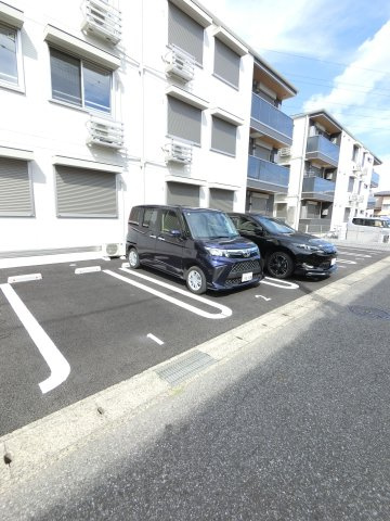 D-ROOM都賀2丁目Ⅱ－A棟の駐車場