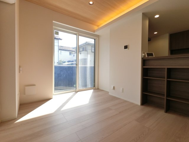 D-ROOM都賀2丁目Ⅱ－A棟の居間・リビング|※反転タイプ