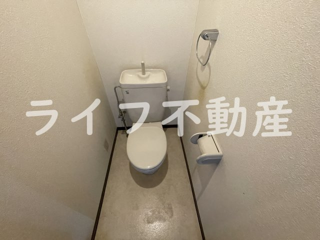 セピアコートのトイレ|落ち着いた色調のトイレです