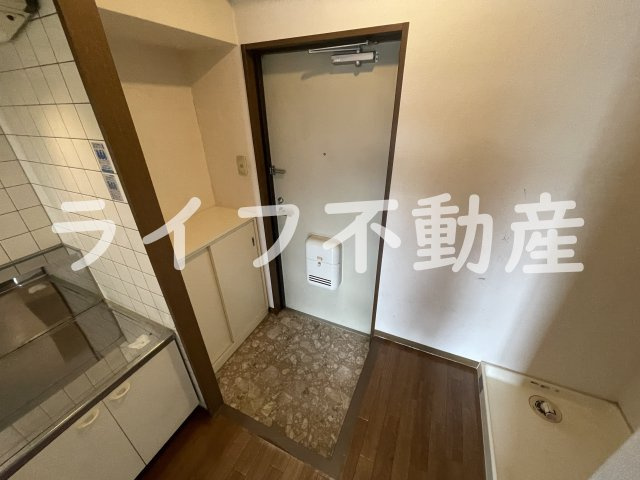 セピアコートの玄関|ゆったりとした玄関です