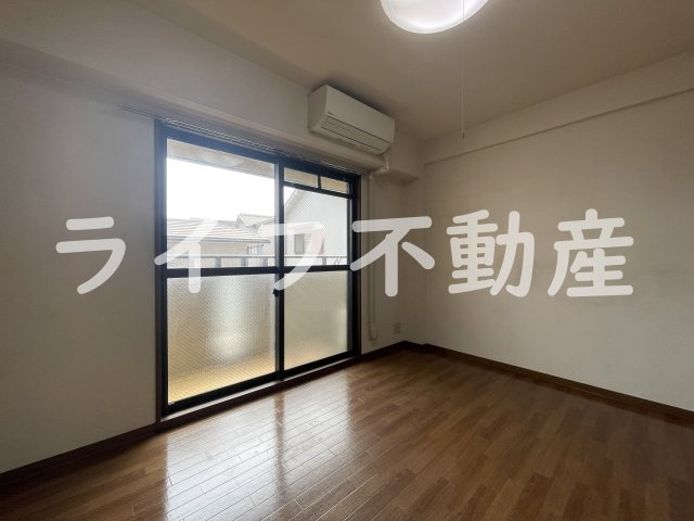 セピアコートの居間・リビング|使いやすい居間です