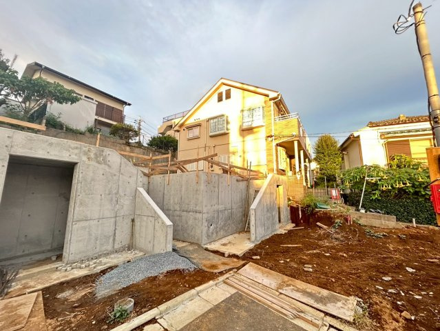 板橋区中台1丁目　建築条件付き売地　全3区画の外観|2025.11.06撮影

現地ご見学希望・資料請求などお気軽にお問い合わせ下さい！
03-5990-5201