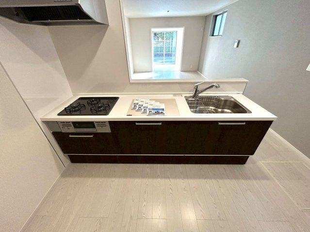 駿河区中島20期　新築戸建　全３棟　２号棟のキッチン