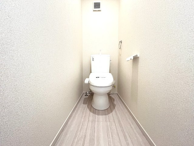 駿河区中島20期　新築戸建　全３棟　２号棟のトイレ