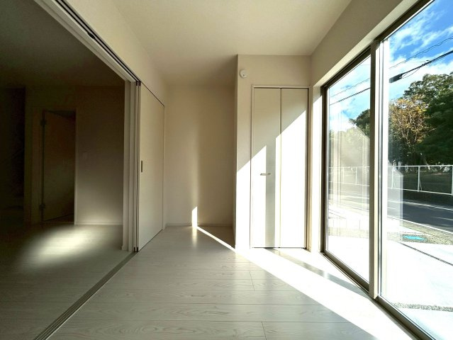 駿河区中島20期　新築戸建　全３棟　２号棟の洋室