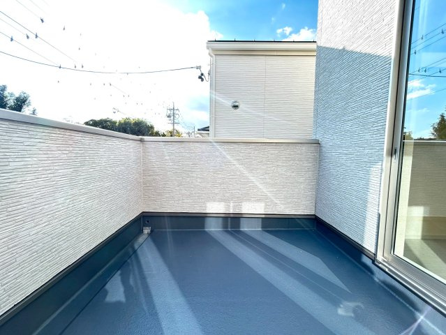 駿河区中島20期　新築戸建　全３棟　２号棟のバルコニー