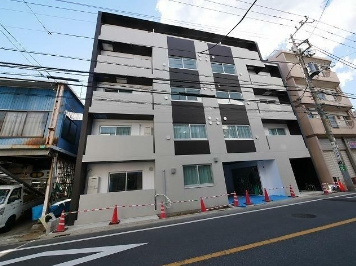 【外観】 | THE CLASS OGIKUBO RESIDENCE | 鉄筋コンクリート造のがっちりとした建物。