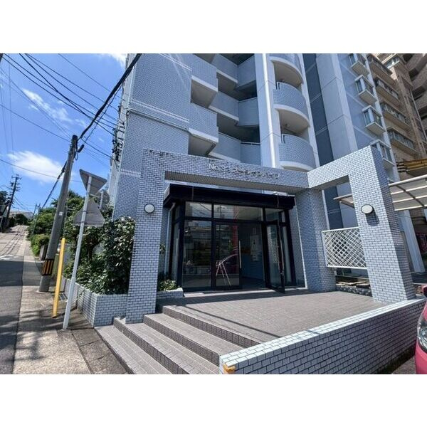 第32オーシャンハイツのエントランス