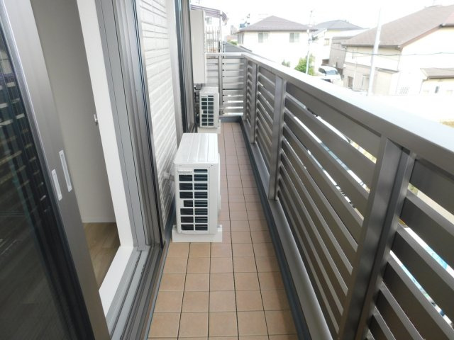 キョウナンチョウのバルコニー