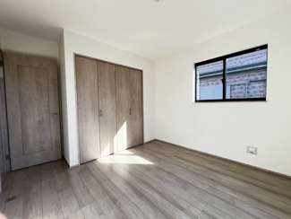 【洋室】 | 高師浜２丁目　新築一戸建 | 【フラット３５Ｓ利用可能ですよ】固定金利ですので月々の支払が安定し、家計にゆとりが生まれますね！！