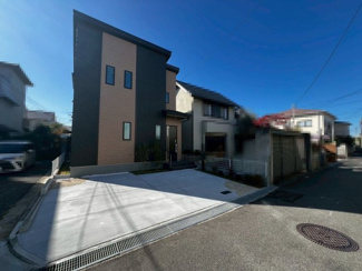 【前面道路含む現地写真】 | 高師浜２丁目　新築一戸建 | 北東角地の分譲地で陽当たり・通風良好です！是非現地にてご確認ください♪