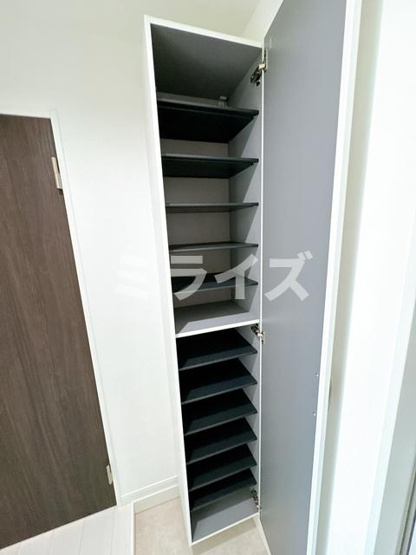 【収納】 | EIWA First Heights