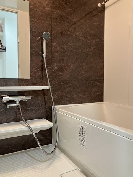 ロータス・ガーデン城南の浴室