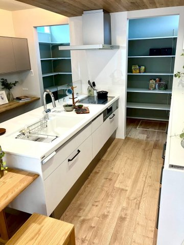 エクセシオール丸亀市飯野町⑪のキッチン|お料理しやすいキッチンです