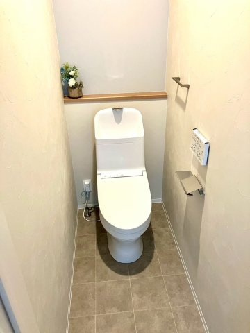 エクセシオール丸亀市飯野町⑪のトイレ|ゆったりとした空間のトイレです