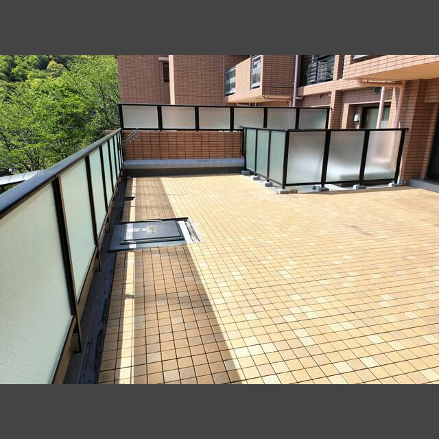 デリードヴィンテージ芦屋川山手光風館のバルコニー