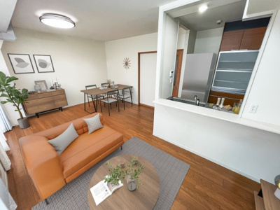 【キッチン】 | ヴェルディ宇品東 | 令和元年9月リフォーム済中古マンション　※家具はCG加工によるものです