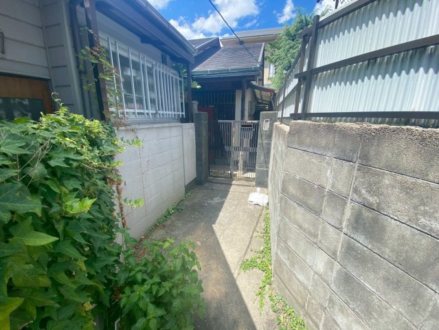 塚口町４丁目の前面道路含む現地写真|お電話でご予約いただけましたらお仕事終わりの遅い時間などお客様のご都合に合わせてご対応させていただきます！