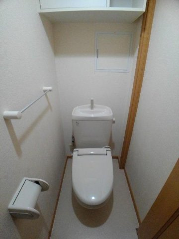 【トイレ】 | メゾン・メルヴェイユ | コンパクトで使いやすいトイレです