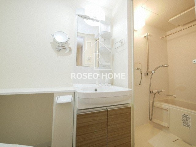 La CASA玉造の洗面所|同マンション別部屋：参考写真