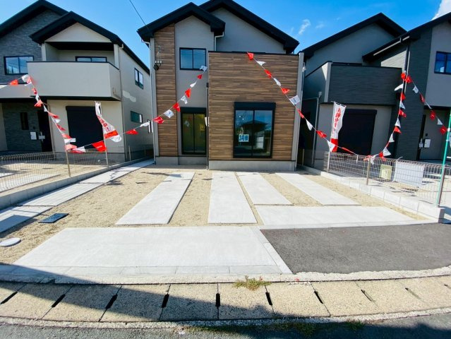 ケイアイエルデ／南区土河原町１期／３号棟の駐車場