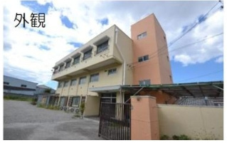 小代ビルの外観