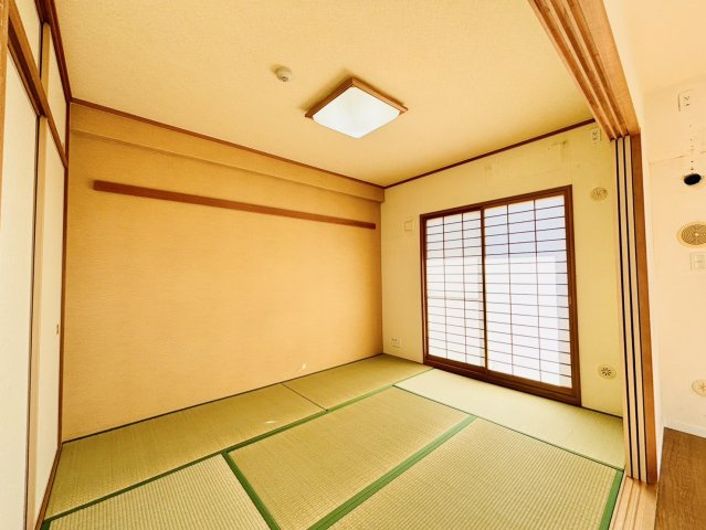 ファミール岸和田プレジオの和室