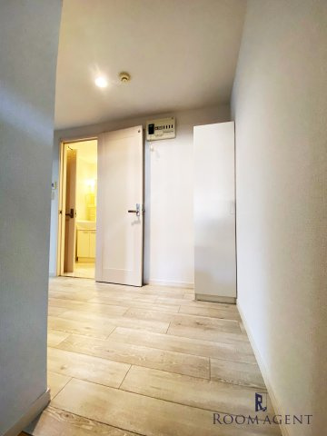 クレフラスト坂井戸の玄関