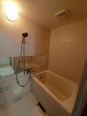 【浴室】 | オーブリーメイプル楓 | きれいなお風呂です