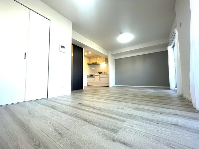 三愛シティライフ箱崎Ⅱの居間・リビング