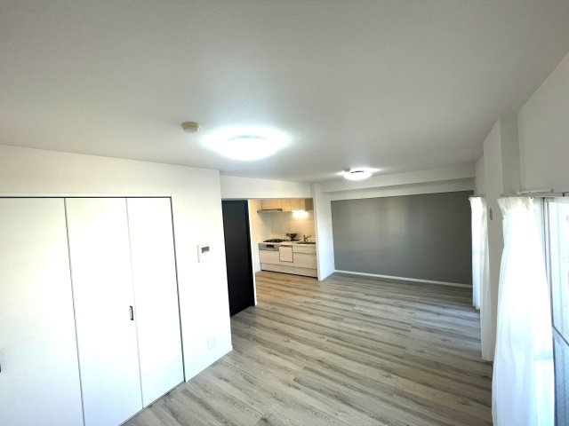 三愛シティライフ箱崎Ⅱの居間・リビング