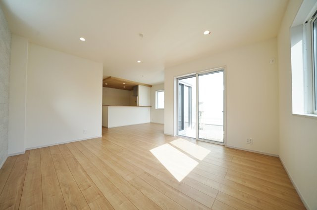 【保土ケ谷区新井町203-2全2棟新築戸建て】★仲介手数料無料★（新井小学校・新井中学校）